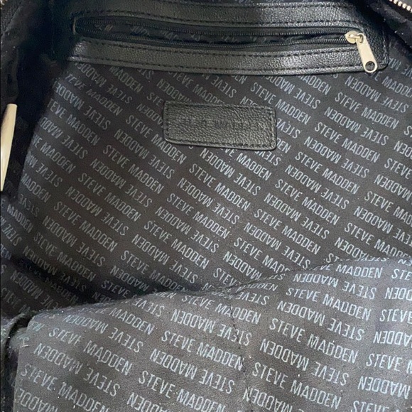 Backpack - Picture 7 of 9